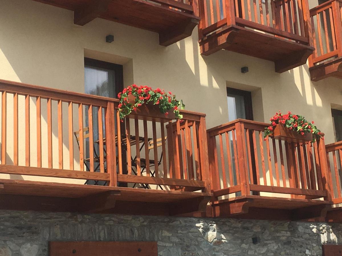 Appartamenti Genevris Oulx Exterior foto